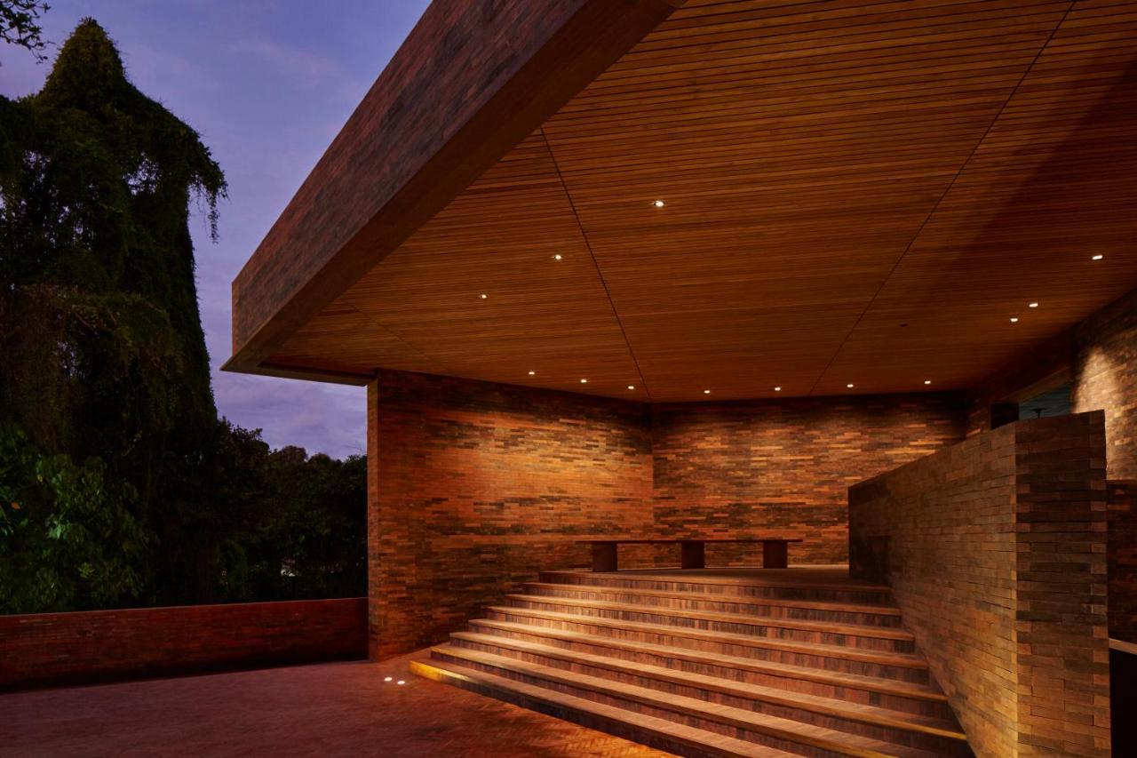 Potato Head Suites & Studios Seminyak Eksteriør bilde The amphitheater at the University of Notre Dame, Indiana