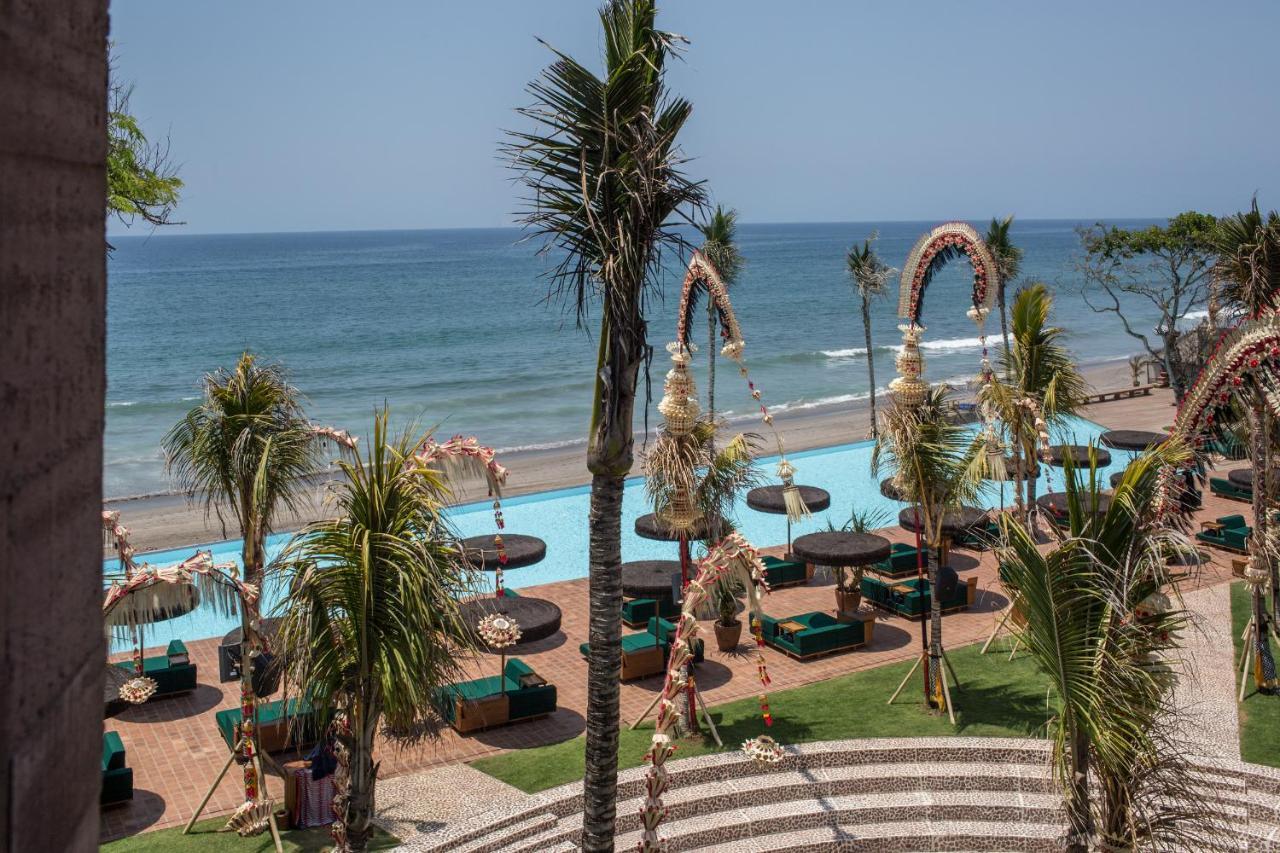 Potato Head Suites & Studios Seminyak Eksteriør bilde The beach at the Hard Rock Hotel