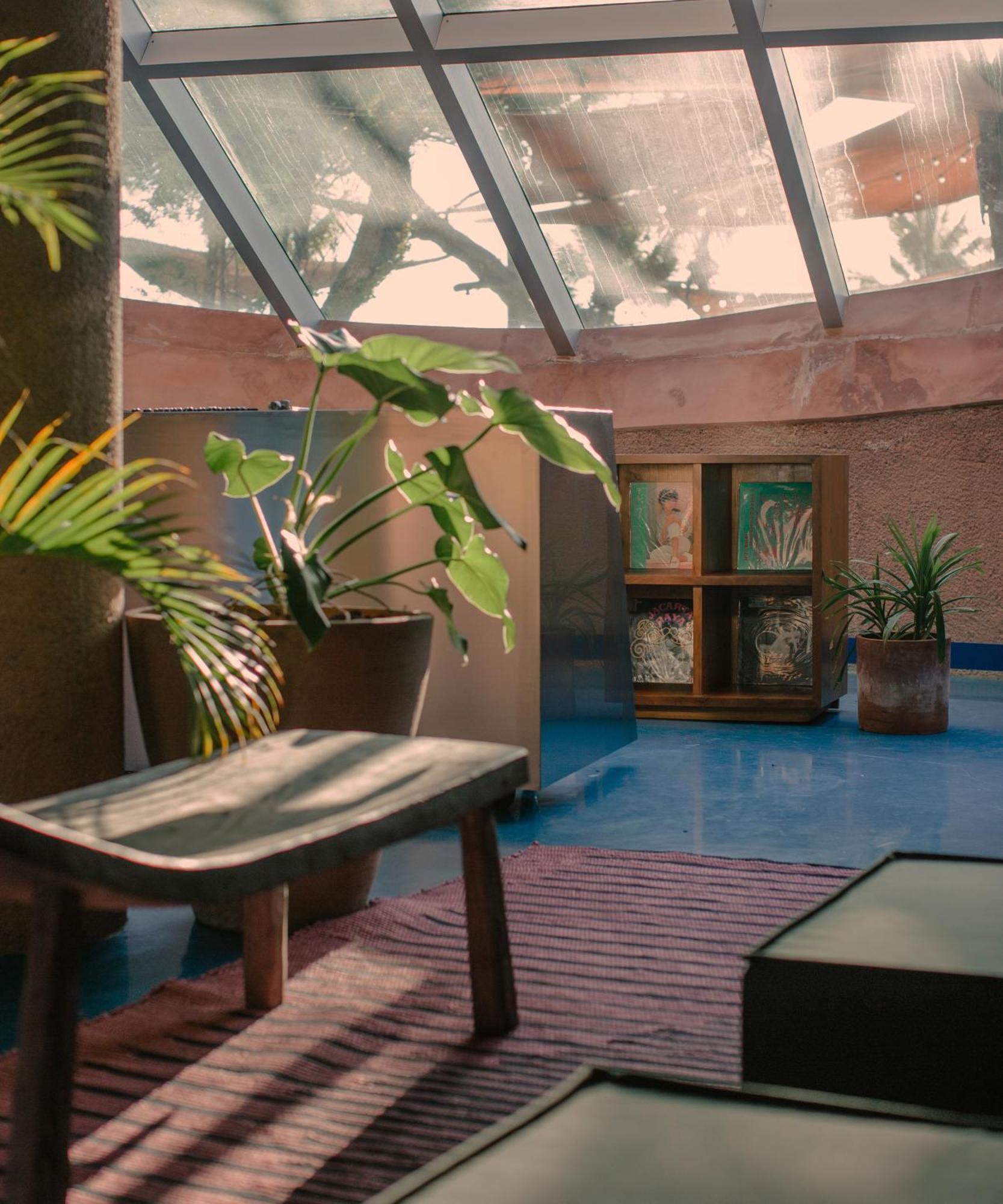 Potato Head Suites & Studios Seminyak Eksteriør bilde Interior of the house