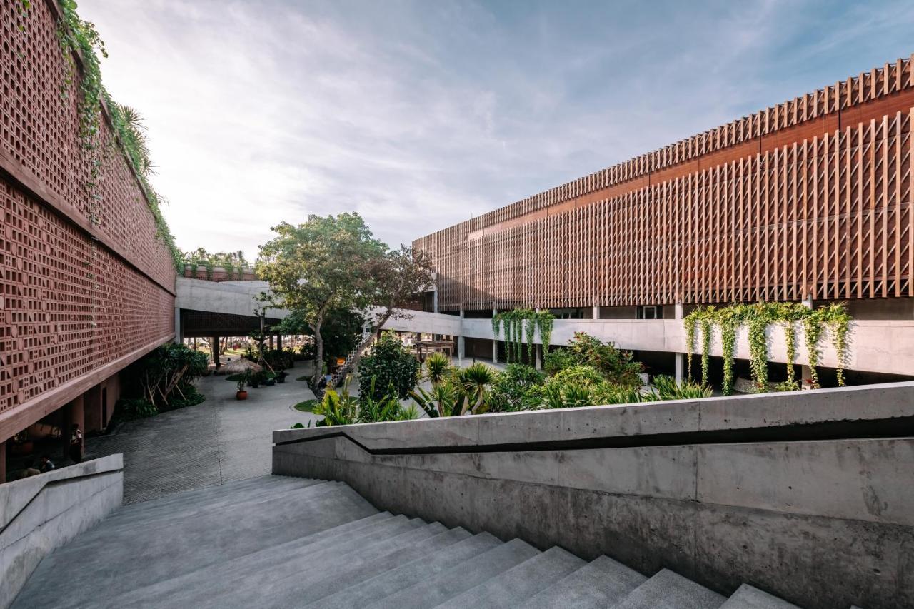 Potato Head Suites & Studios Seminyak Eksteriør bilde The library